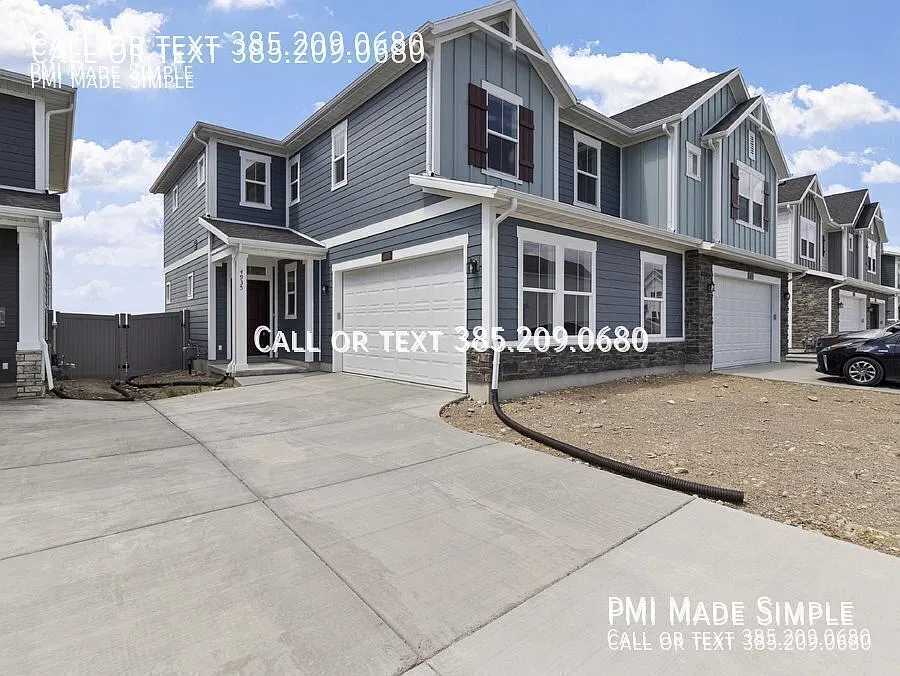 Beautiful 3 Bedroom Home in New Highland Neighborhood! — Photo 2