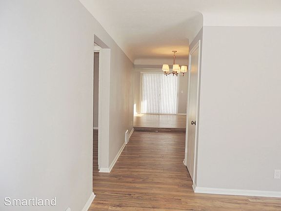 4th image of 445 E 272nd St