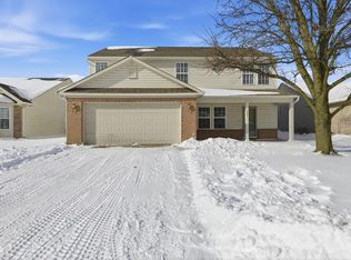 584 Springtree Ln, Avon, IN 46123