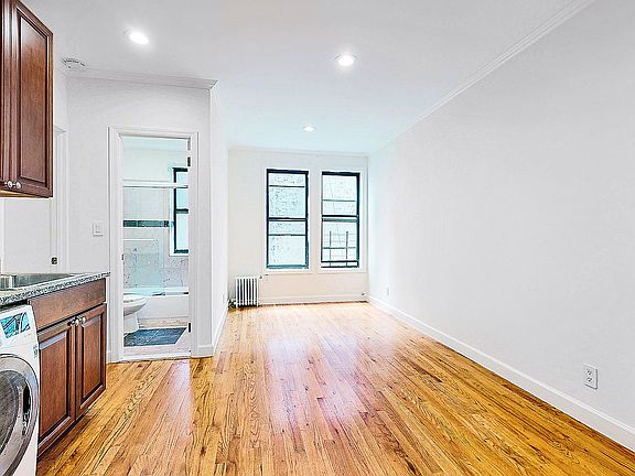 2nd image of 474 W 150th St #6FL2