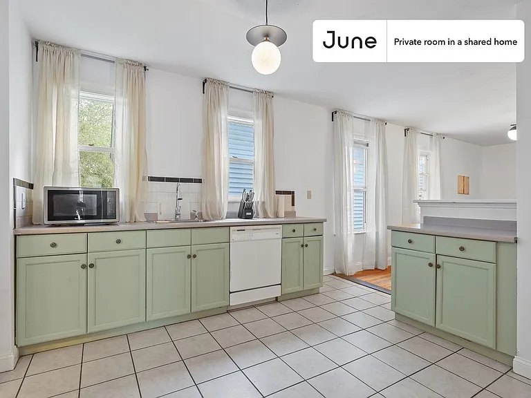 153 Murdock St #A — Photo 5