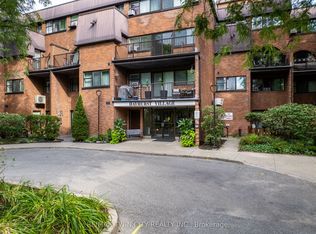 36 Hayhurst Rd, Brantford, ON N3R 6Y9