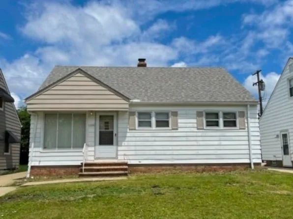 19289 Stafford Ave, Maple Heights, OH 44137