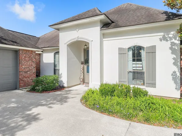 14020 W Creek Dr, Gonzales, LA 70737