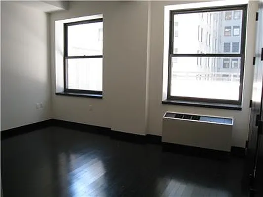 Rented by R New York | media 10