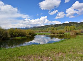 5 Willow Lake Dr, Alpine, WY 83128