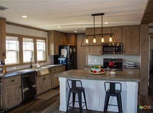 253 Private Road 3042, Gonzales, TX 78629