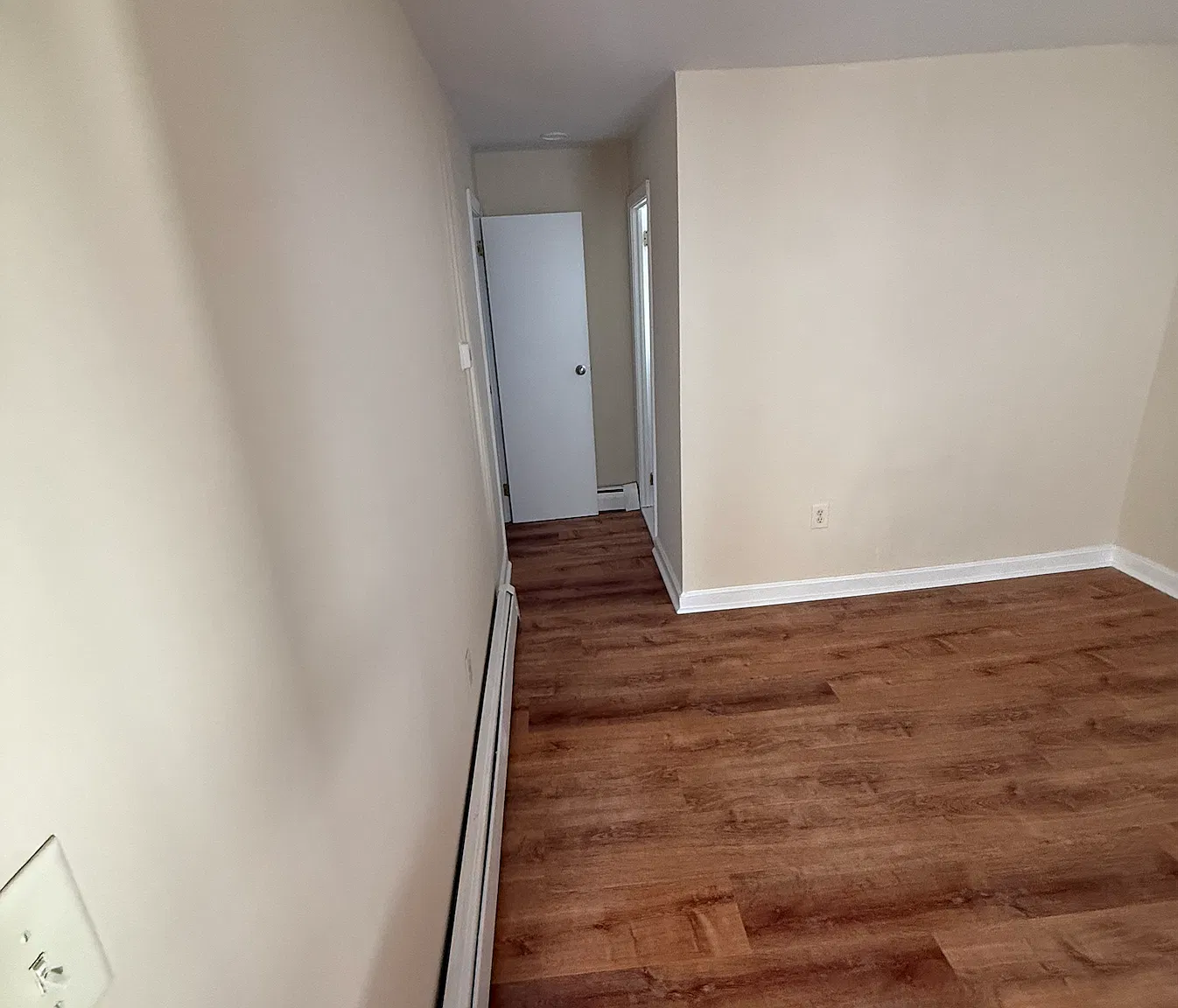 586 West Main Street — Photo 2