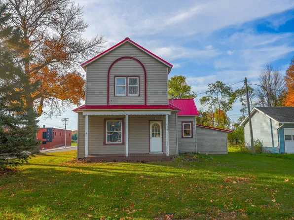 616 E Butternut Ave, Luck, WI 54853