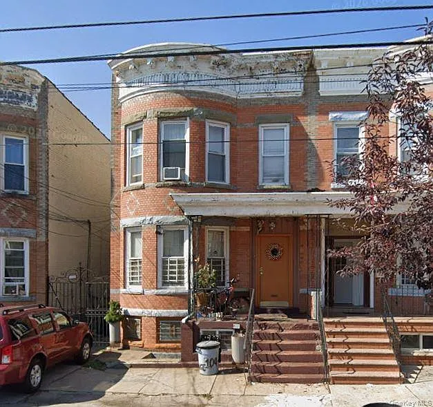 10426 104th Street photo 1