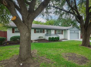 4629 Woodmont Dr, Haltom City, TX 76117