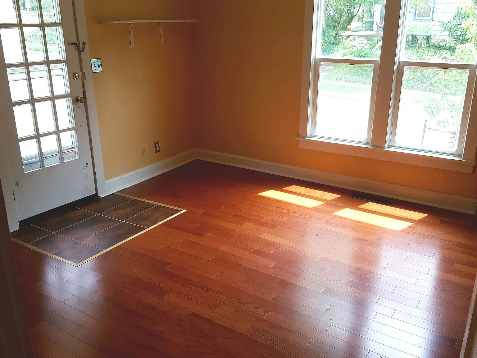 5 bed, 1430 sqft, $3,950 — Photo 4