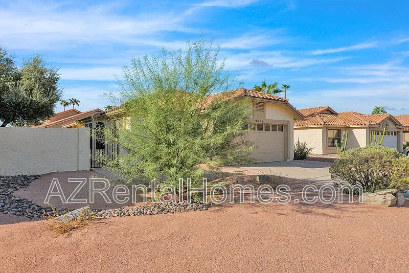 Building Photo - 3841 E Bighorn Ave