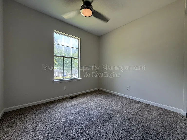 10910 Chesterwood Dr — Photo 19