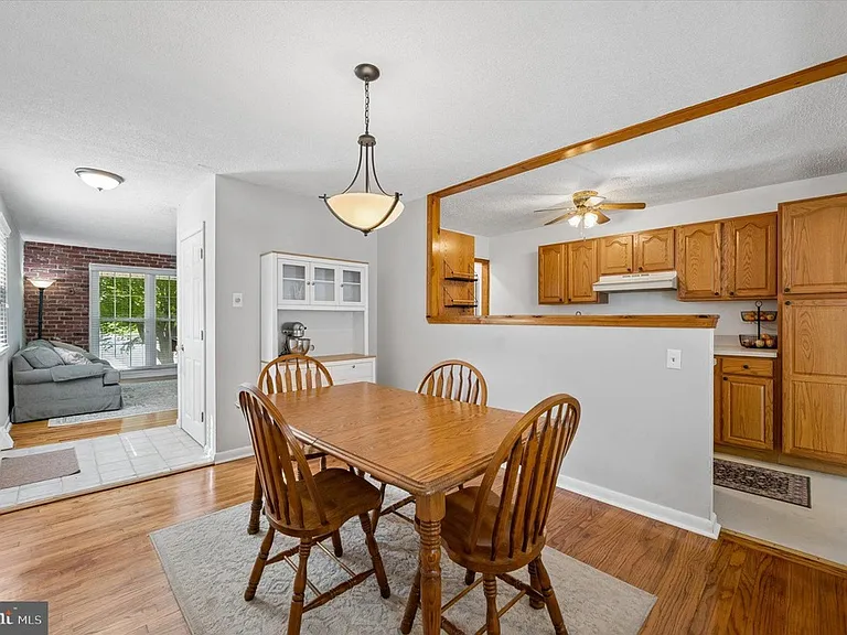 704 Swarthmorewood Ln — Photo 24
