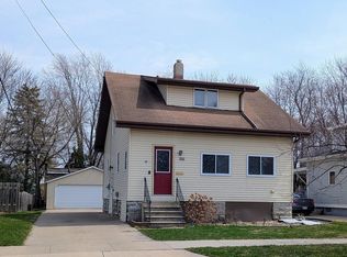 820 Grove St, Oshkosh, WI 54901
