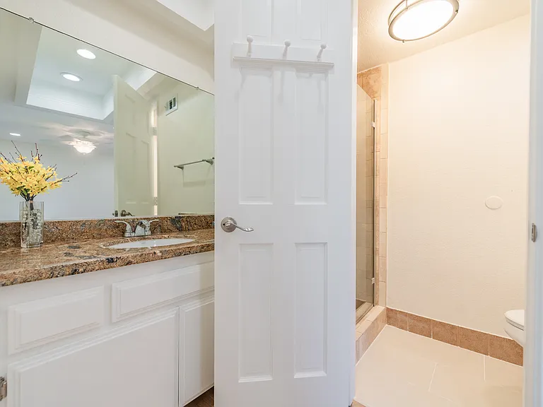 5212 Berkshire Way — Photo 20