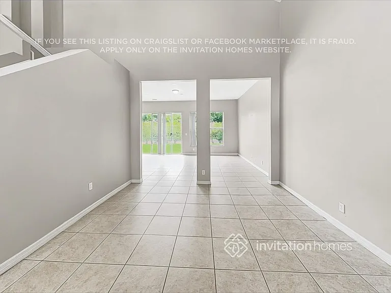 5817 NW 125th Ave — Photo 9