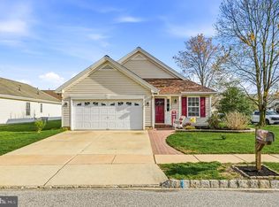 112 Blue Heron Dr, West Deptford, NJ