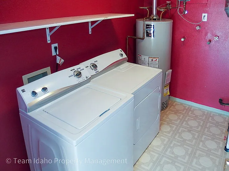 643 Northwood Dr — Photo 17