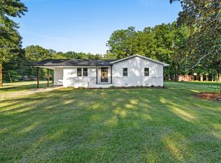 17 County Road 233, Farmington, MS 38834