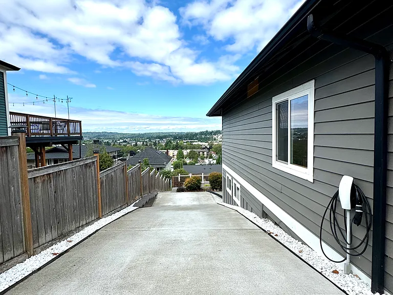 419 Cedar Ave S — Photo 27