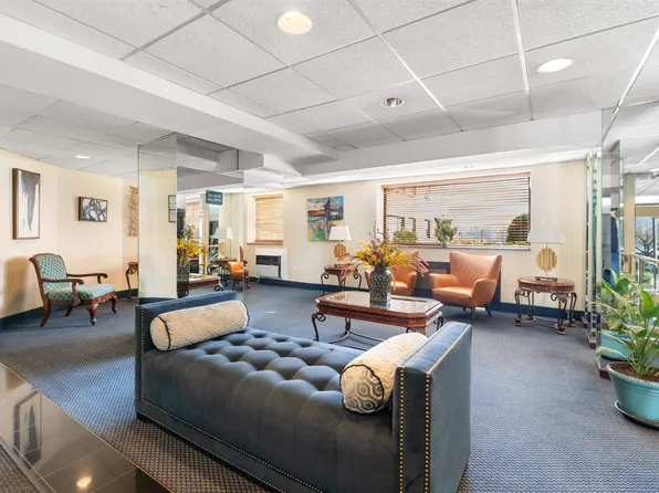 6515 Blvd East image 11 of 14