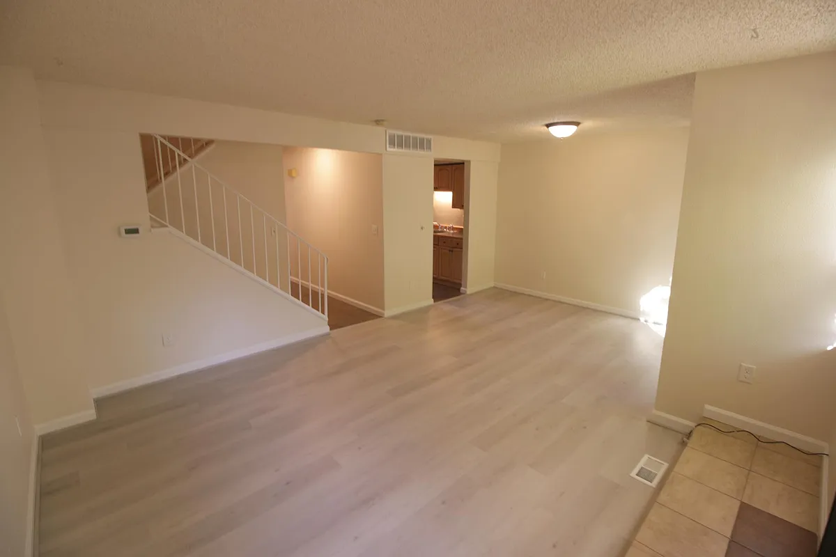 Large living room / dining area - 2636 Hawthorne Pl