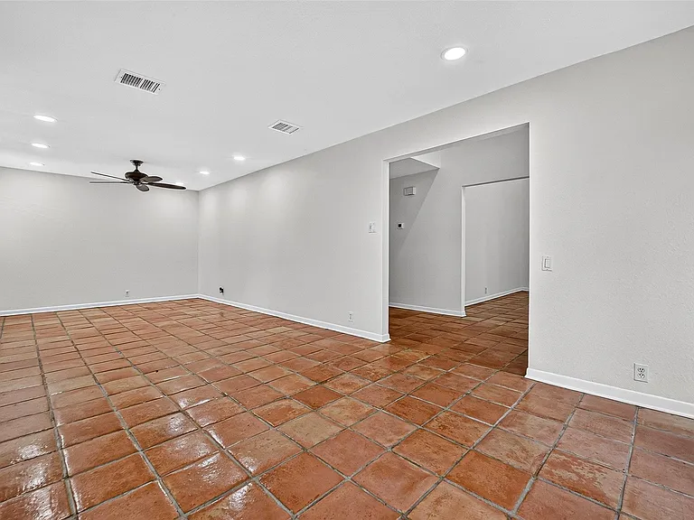 1344 Chardonnay Dr — Photo 13