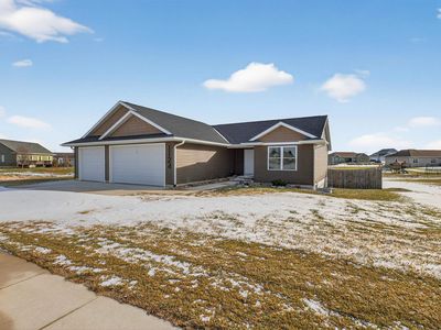 1124 Lozmar Ln, Shell Rock, IA, 50670