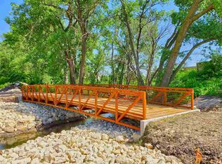 321 Old Colony Ct, North Newton, KS 67117