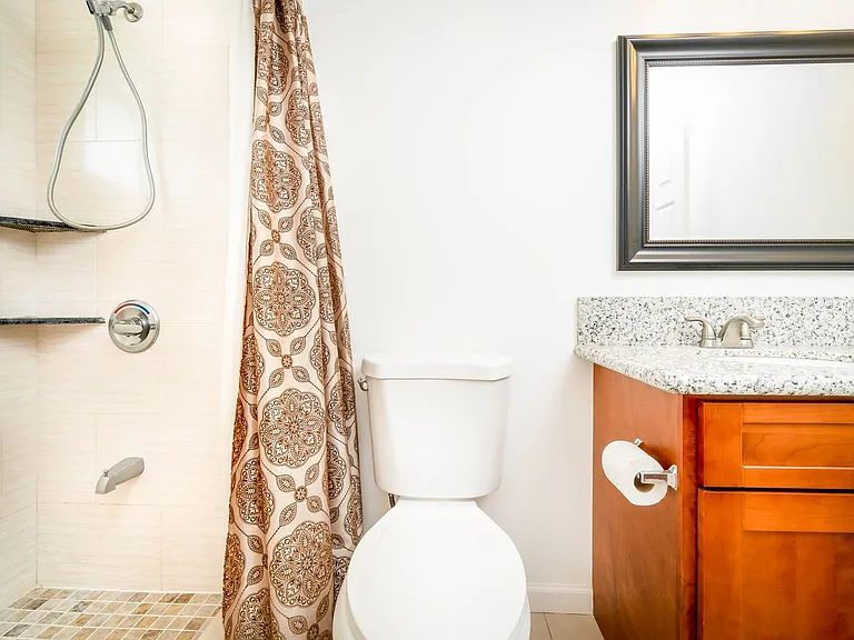 37 Cypress Ave #D — Photo 10