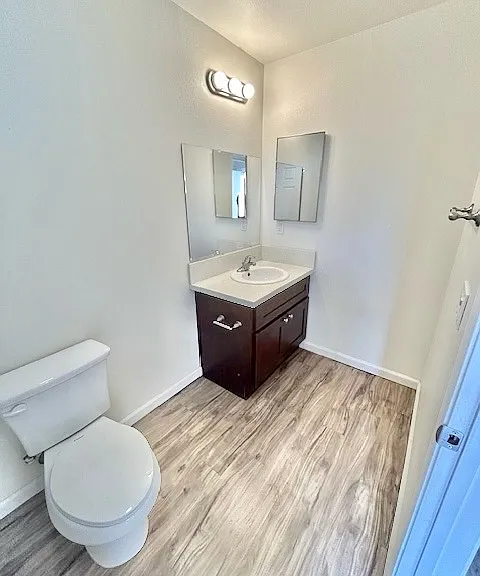 445 E St #5 — Photo 15