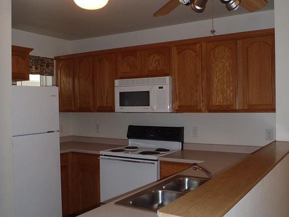 2nd image of 1333 Toole Ave Unit B3