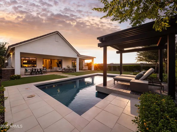 35353 N CRYOLITE Street, San Tan Valley, AZ 85144