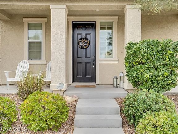 Exterior Front Entry