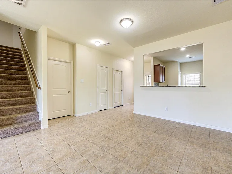 22534 Cloverland Field Dr — Photo 9