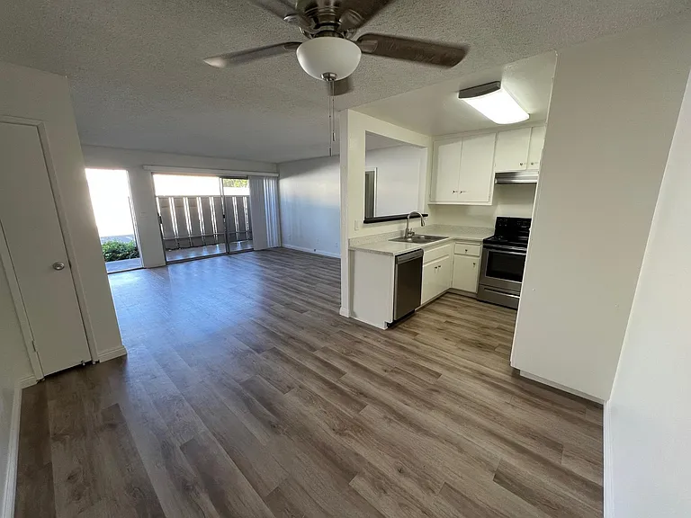 Beachwood Village Apartments — Photo 15