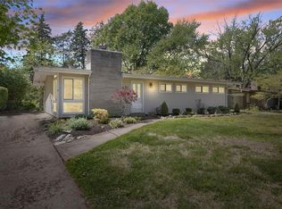 1631 Ridgewood Dr, Saint Louis, MO 63126