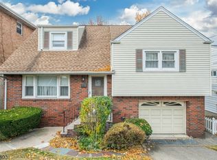 340 Northwood Way, Palisades Park Boro, NJ 07650