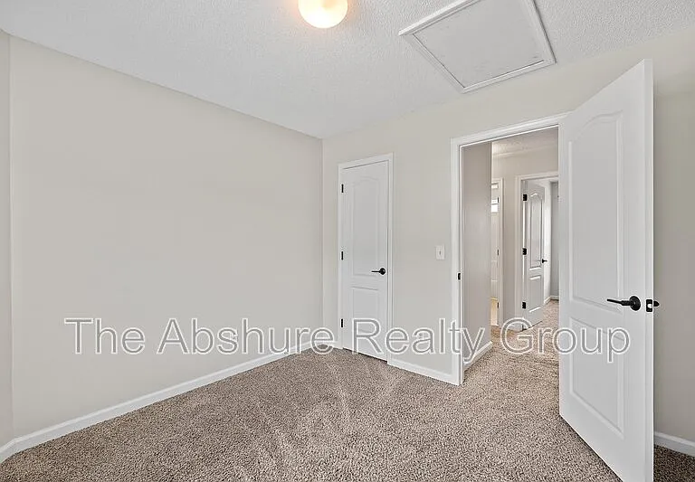 5216 Carriage Pine Dr — Photo 35