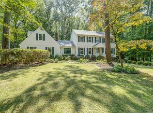 11821 Young Manor Dr, Midlothian, VA 23113