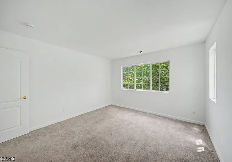 415 Union St — Photo 25