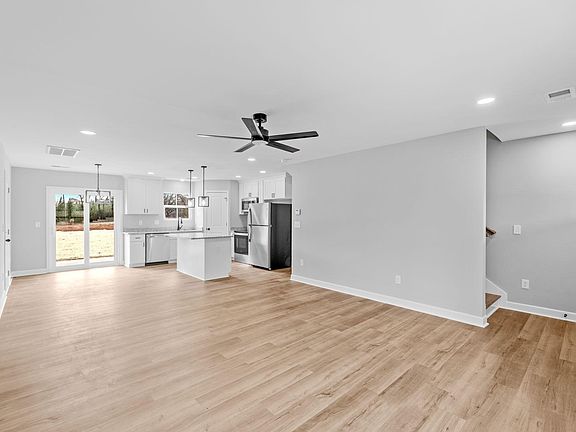 3rd image of 1863 Reid School Rd