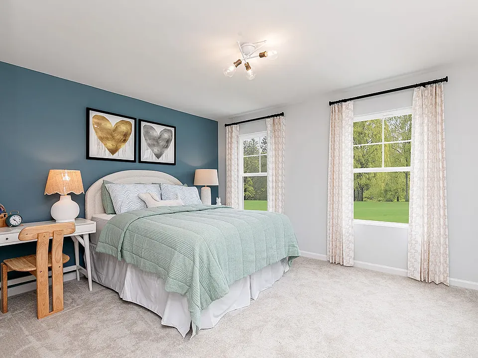 46 Hickory Grove Ave