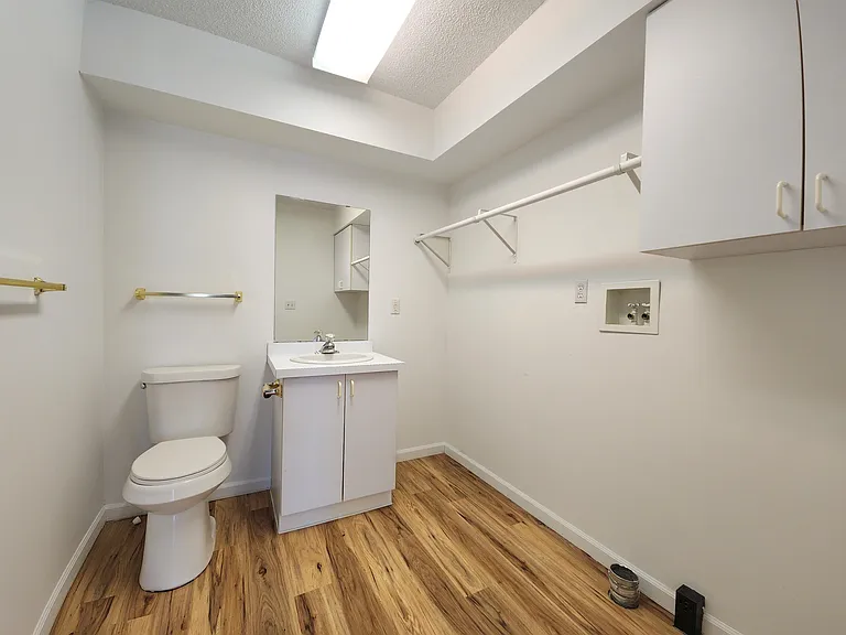 3666 N Center Rd — Photo 8