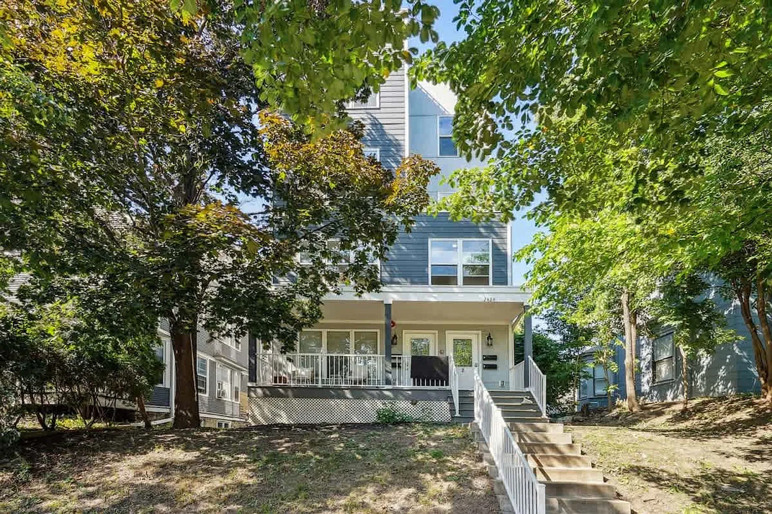 1 bed, 1.0 bath, 2206 sqft, $1,442 — Photo 2