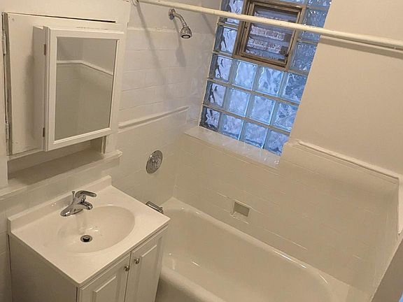 5th image of 5457 S Everett Ave APT 3A