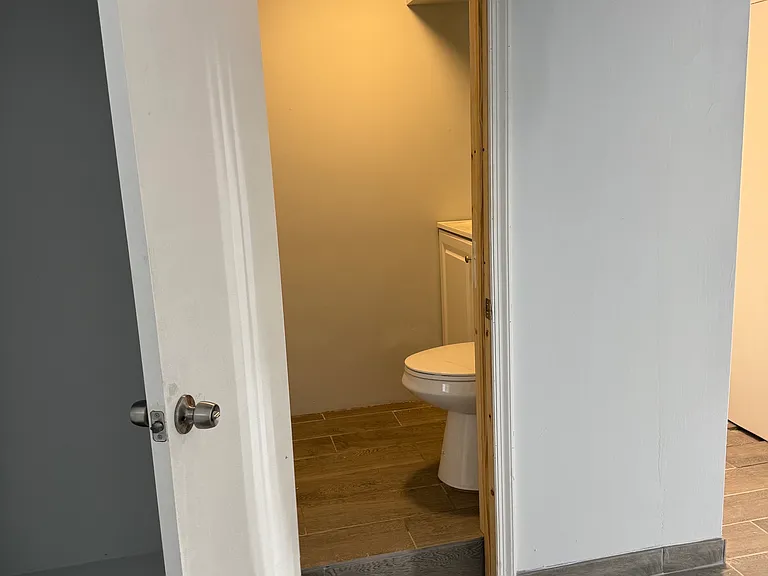 6603 Huntsman Blvd — Photo 45