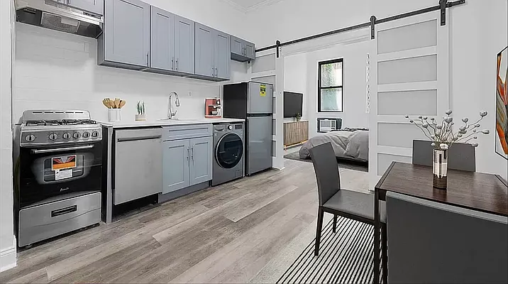 Rented by REAL New York | media 10